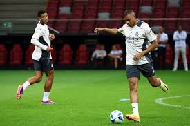 传球助攻队 传球助攻队