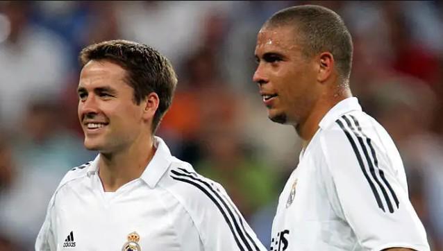 的伤亡和冲 的伤亡和冲